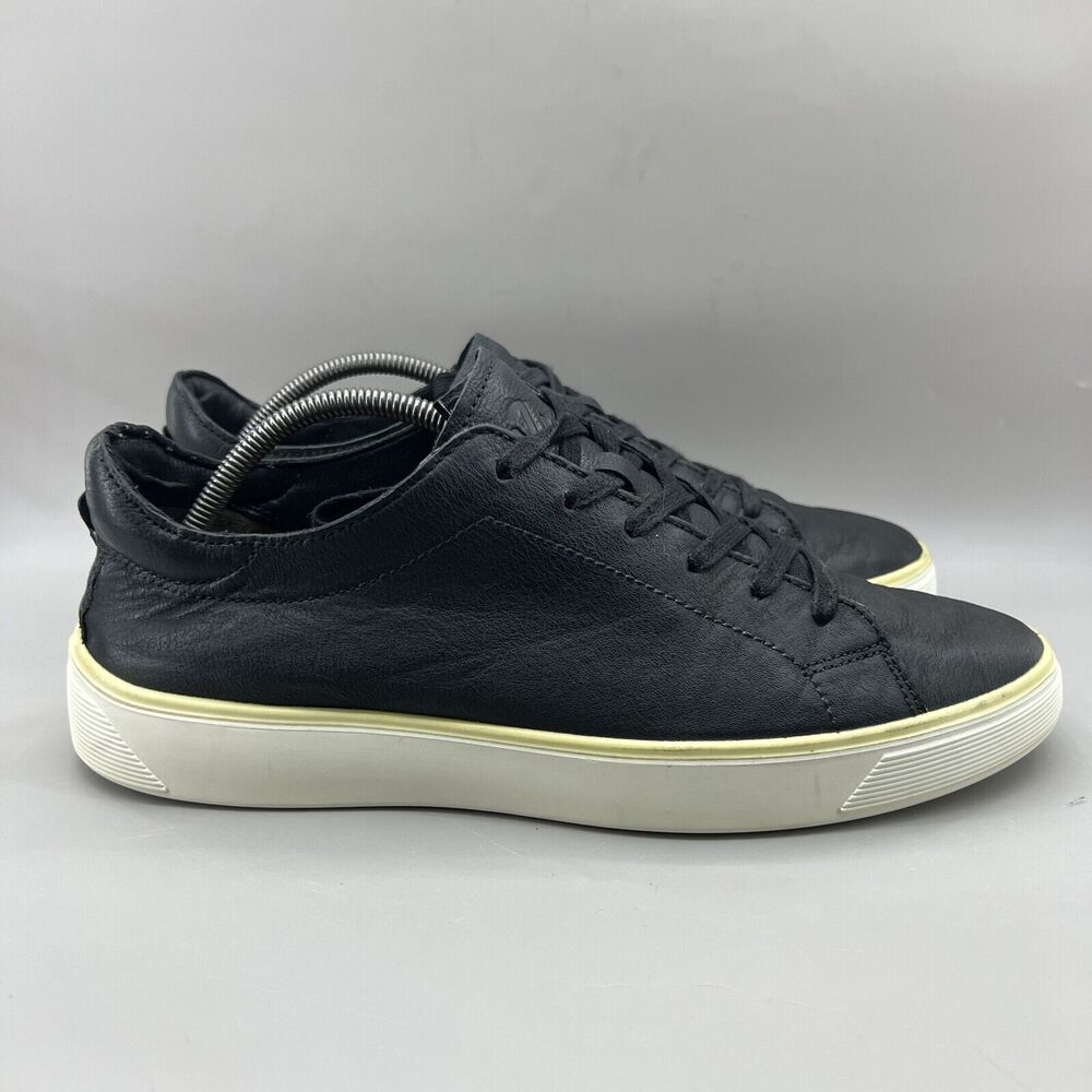 ECCO Street Tray Sneakers Men Size 10 10.5 US Black White Leather Comfort Shoes